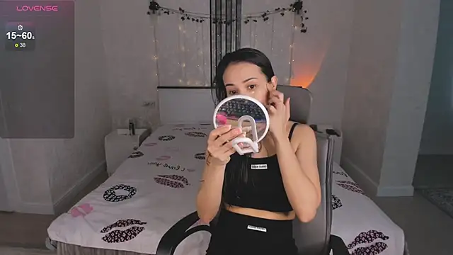 lia sun online show from 22, 2, 2025