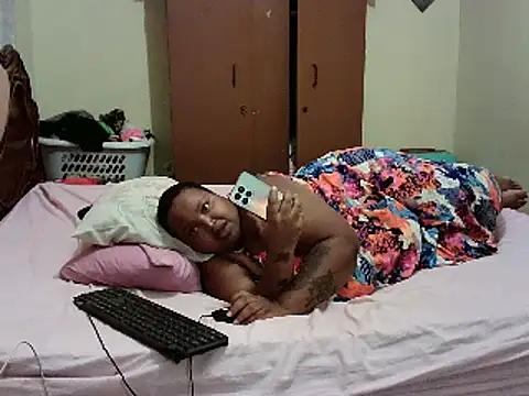 HOTBIGMELONSxx online show from 22, 2, 2025