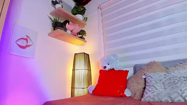 eva-slim- online show from 7, 2, 2026