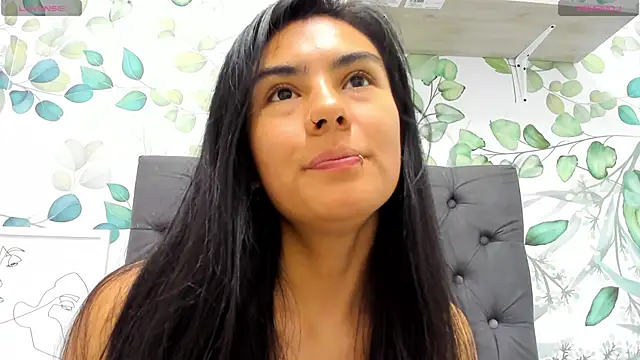 atilanadiaz7 online show from 27, 2, 2025