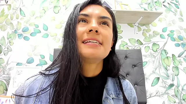 atilanadiaz7 online show from 18, 3, 2025