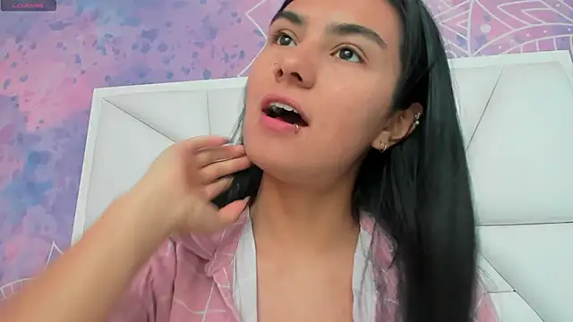 atilanadiaz7 online show from 10, 9, 2025