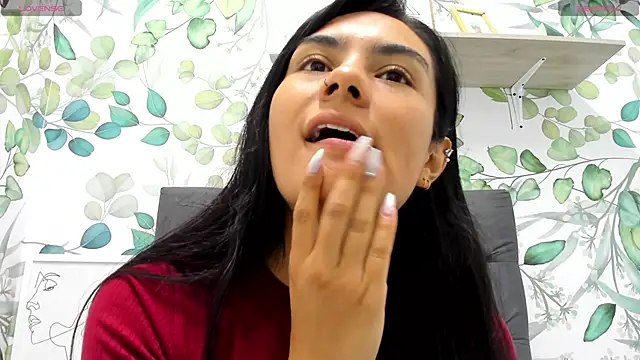 atilanadiaz7 online show from 25, 2, 2025