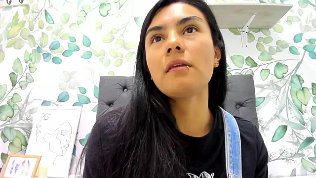 atilanadiaz7 online show from 15, 3, 2025