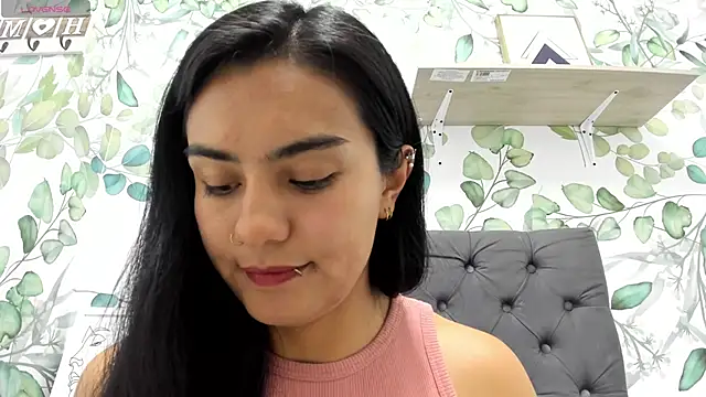 atilanadiaz7 online show from 2, 10, 2025