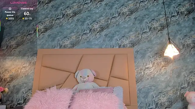 Snapshot of _Hollywood_1 chatting on 10, 9, 2025 Hollywood 1 online show from 10, 9, 2025