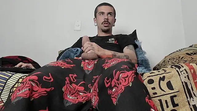 Aaron BigDickxxx online show from 9, 11, 2025