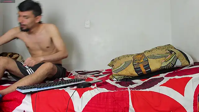 Aaron BigDickxxx online show from 8, 4, 2026