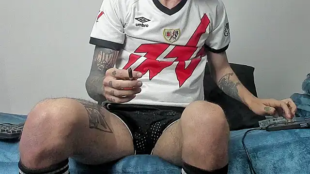 Aaron BigDickxxx online show from 7, 10, 2025