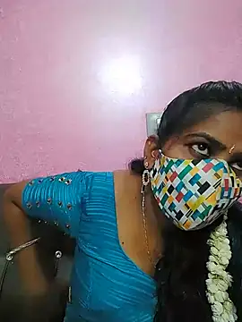 Snapshot of melina214 chatting on 10, 6, 2026 melina214 online show from 10, 6, 2026