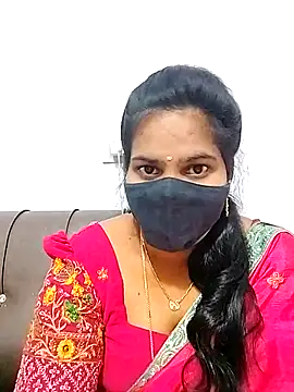 Snapshot of melina214 chatting on 5, 2, 2026 melina214 online show from 5, 2, 2026