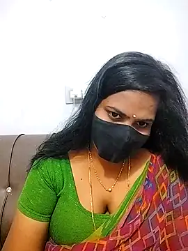 Snapshot of melina214 chatting on 1, 2, 2026 melina214 online show from 1, 2, 2026