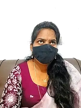 Snapshot of melina214 chatting on 19, 2, 2026 melina214 online show from 19, 2, 2026