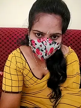 Snapshot of melina214 chatting on 12, 3, 2026 melina214 online show from 12, 3, 2026