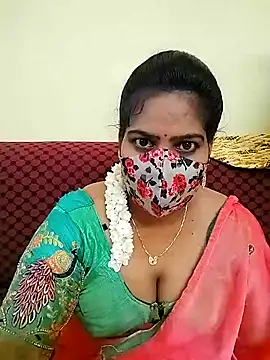 Snapshot of melina214 chatting on 26, 3, 2026 melina214 online show from 26, 3, 2026