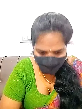 Snapshot of melina214 chatting on 2, 3, 2026 melina214 online show from 2, 3, 2026