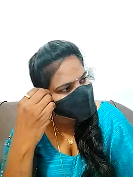 Snapshot of melina214 chatting on 4, 2, 2026 melina214 online show from 4, 2, 2026