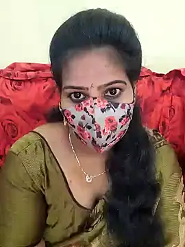 Snapshot of melina214 chatting on 13, 4, 2026 melina214 online show from 13, 4, 2026