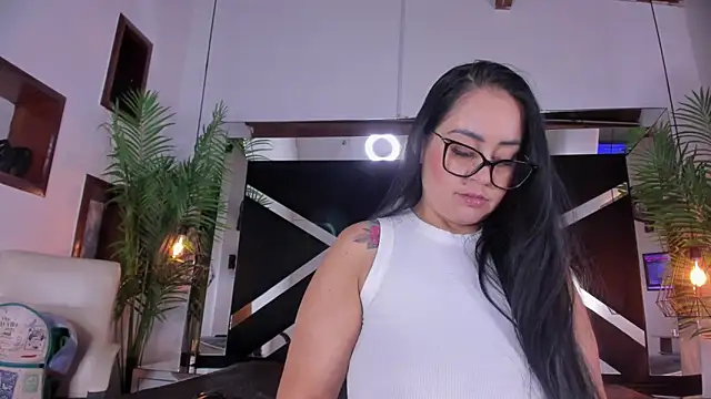 emily-fox online show from 31, 10, 2025