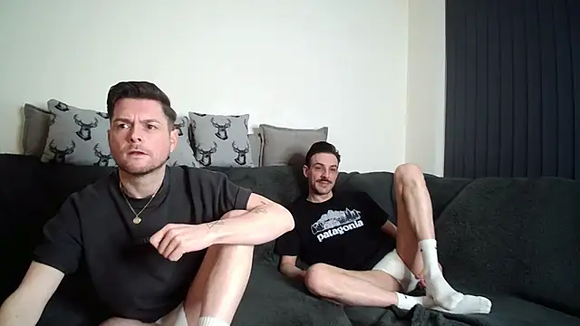 twotwinkhusbandss online show from 14, 2, 2026