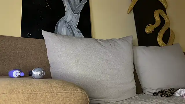 Missy baby online show from 11, 4, 2026