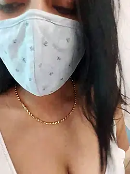 Gloie4u online show from 5, 3, 2025