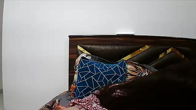 Gloie4u online show from 7, 10, 2025