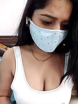 Gloie4u online show from 17, 3, 2025