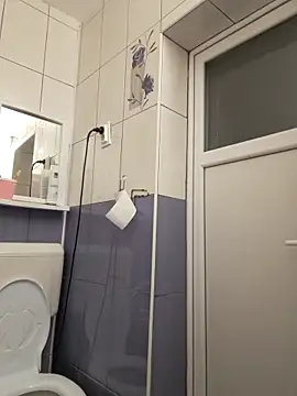 Snapshot of hornny1995 chatting on 28, 9, 2025 hornny1995 online show from 28, 9, 2025