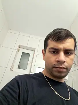 Snapshot of hornny1995 chatting on 14, 10, 2025 hornny1995 online show from 14, 10, 2025