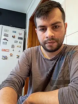 Snapshot of hornny1995 chatting on 28, 3, 2026 hornny1995 online show from 28, 3, 2026