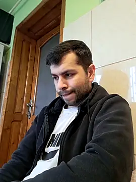 Snapshot of hornny1995 chatting on 15, 2, 2025 hornny1995 online show from 15, 2, 2025