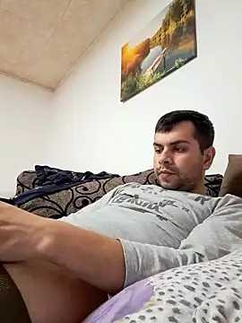 Snapshot of hornny1995 chatting on 11, 1, 2025 hornny1995 online show from 11, 1, 2025