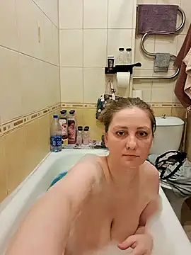 Sakura Green online show from 9, 3, 2025