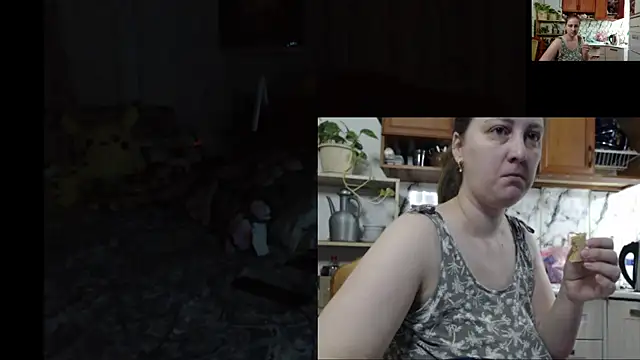 Sakura Green online show from 25, 11, 2025