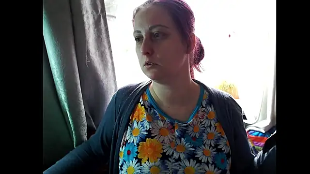 Sakura Green online show from 28, 4, 2026