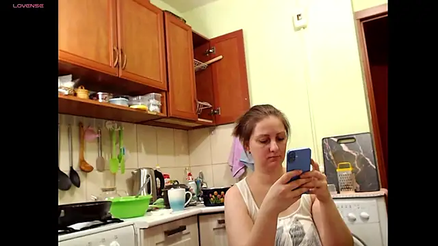 Sakura Green online show from 22, 3, 2025