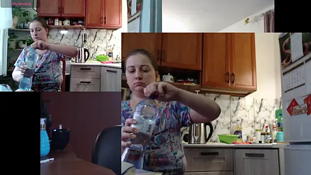 Sakura Green online show from 18, 12, 2025