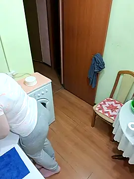 Sakura Green online show from 7, 3, 2025