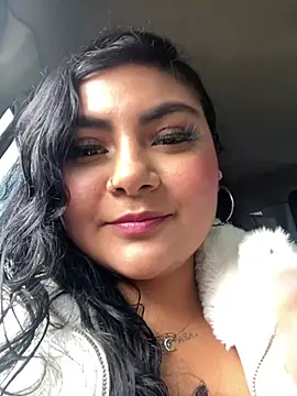 Juli Walker online show from 6, 3, 2026