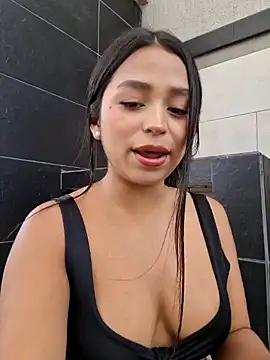 Juli Walker online show from 29, 1, 2025