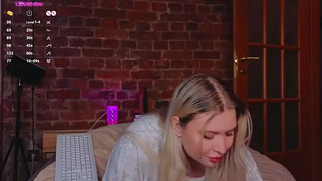 helen frogg online show from 28, 10, 2025