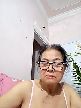 Hotestlove online show from 3, 4, 2026