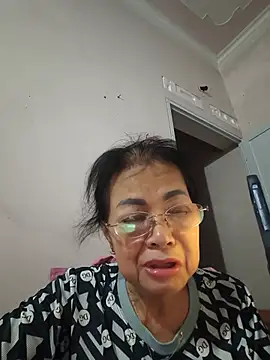 Snapshot of Hotestlove chatting on 2, 6, 2026 Hotestlove online show from 2, 6, 2026
