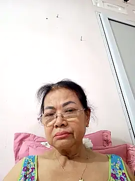 Hotestlove online show from 22, 4, 2026