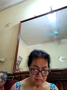 Hotestlove online show from 13, 4, 2026