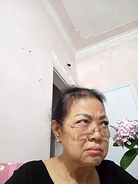 Hotestlove online show from 23, 4, 2026