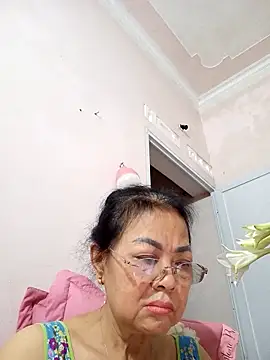 Hotestlove online show from 28, 4, 2026