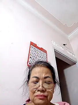 Hotestlove online show from 15, 10, 2025