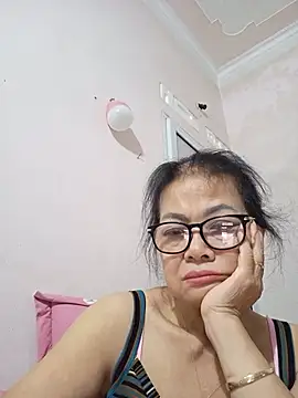 Snapshot of Hotestlove chatting on 14, 7, 2026 Hotestlove online show from 14, 7, 2026